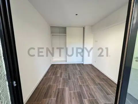 VENTA Departamento de 1 dormitorio a estrenar con patio - Centro