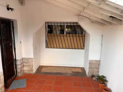 Depto Tipo Casa en Venta 56 años