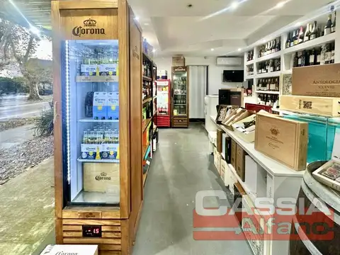 FRENCH al 700 ESQUINA ALVEAR