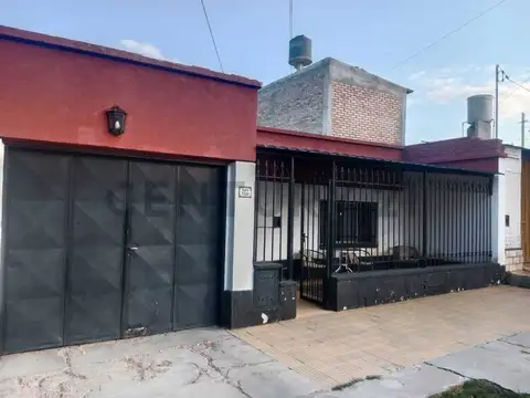 CASA EN VENTA KM11 GUAYMALLEN