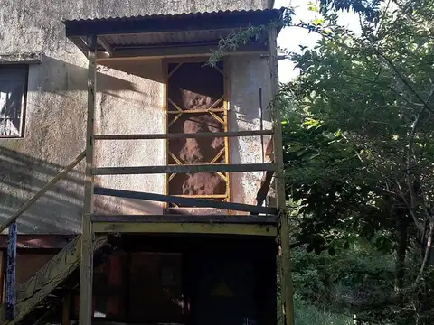 Casa 2 ambientes con 1 baño