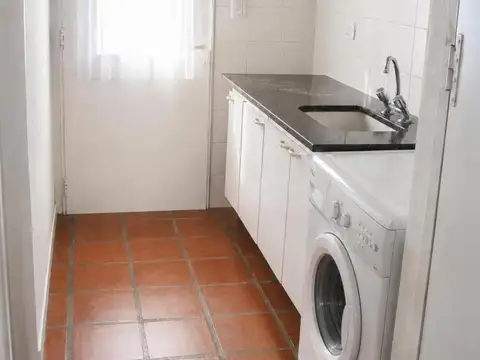 Casa en Alquiler - 4 Dormitorios 4 Baños - 1000mts - Pilar