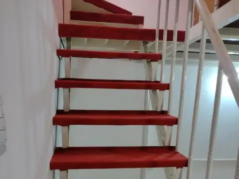 Depto Tipo Casa en Venta de 2 ambientes
