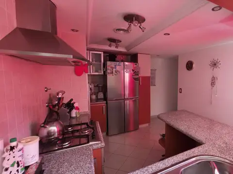 Departamento 4 ambientes con 3 baños