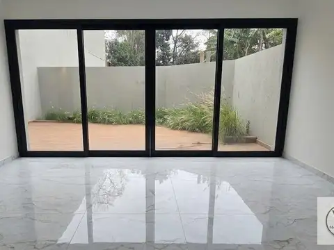 Departamento en Venta con 2 cocheras