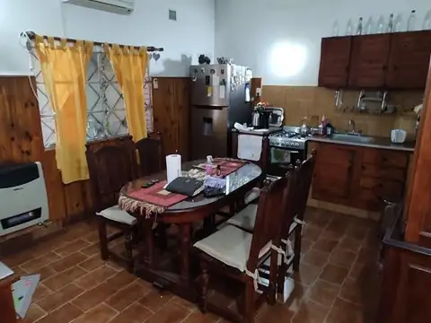 Casa en Venta en Luis Guillon, USD 95.000