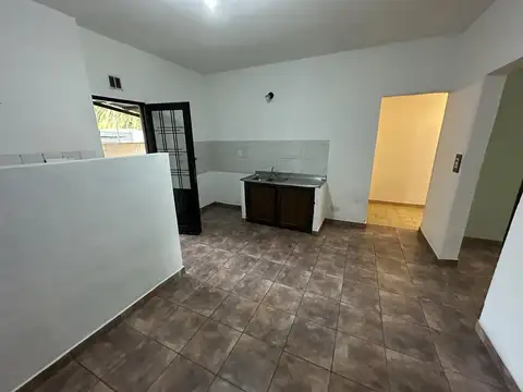 Casa en Alquiler con 1 cochera