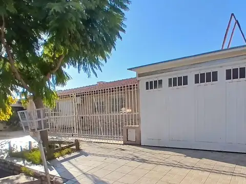 VENTA CASA Y DEPARTAMENTO EN LUZURIAGA, MAIPÚ
