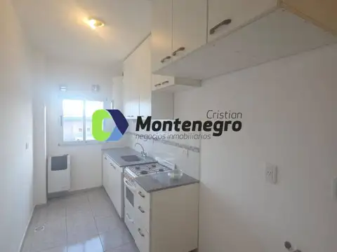 Avenida Mitre 2000, Piso 2