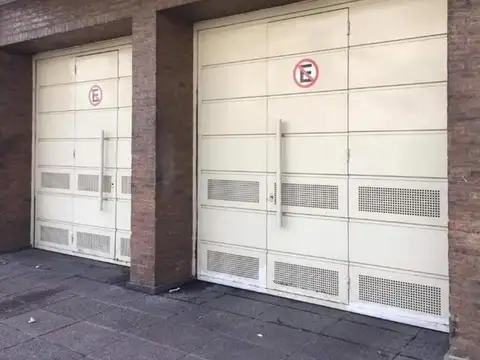 Amplias cocheras - Quilmes CENTRO