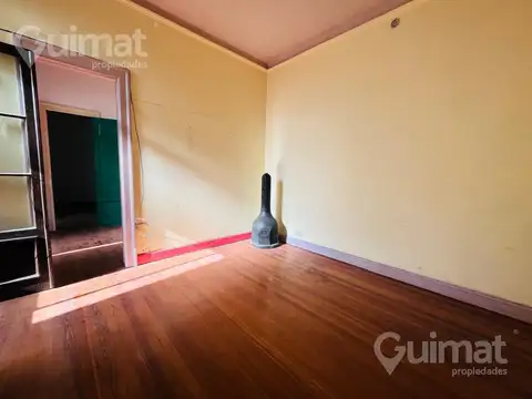 Depto Tipo Casa en Venta en Chacarita, USD 130.000
