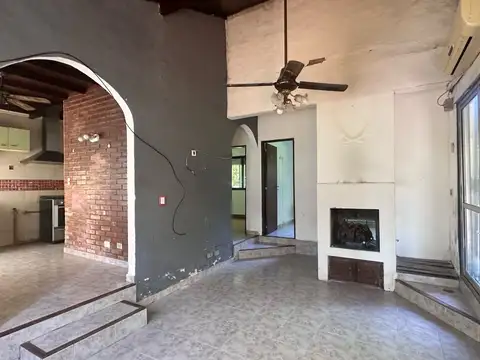 Lote Casa a refaccionar en venta 3 ambientes 2 dormitorios Garin Escobar