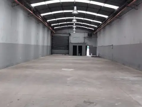 Local en Alquiler Via Púb.