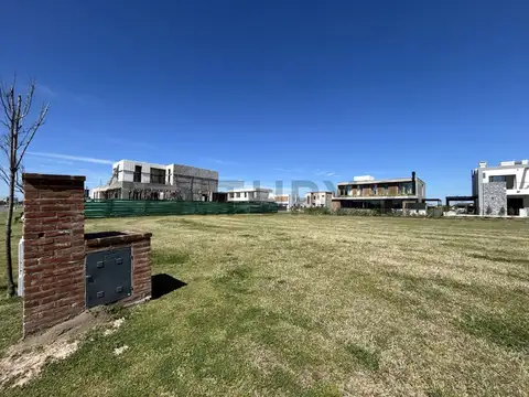 Venta de Lote en Barrio Privado Riberas, Puertos del Lago, Escobar