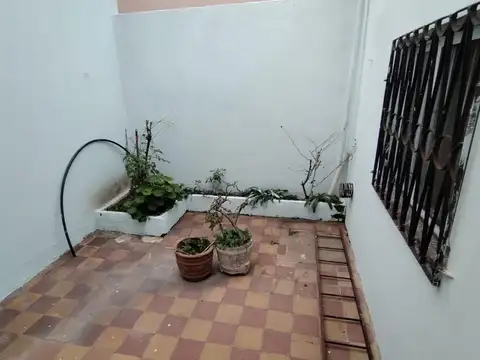 Depto Tipo Casa en Venta con 1 cocheras