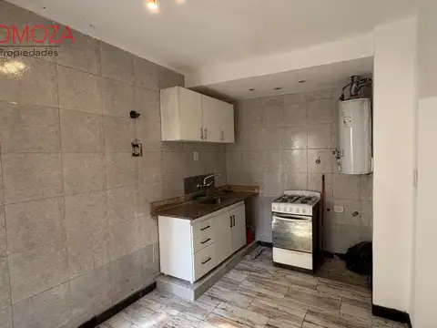 Depto Tipo Casa en Alquiler de 3 ambientes