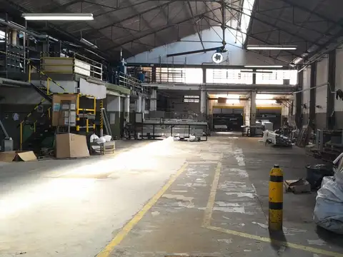 Alquiler Depósito Bernal 1467 mts cub Venta