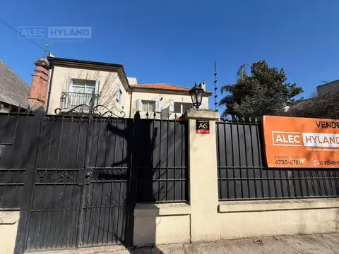 Casa en venta refaccionada en Acassuso, San Isidro