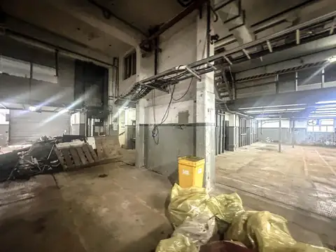 VENTA GALPÓN 4 LOTES OFICINAS INDUSTRIA PIÑEYRO AVELLANEDA