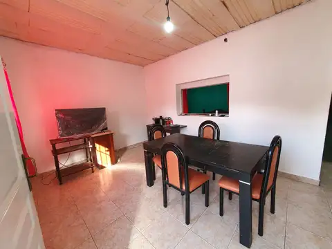 Casa 3 ambientes con 1 baño