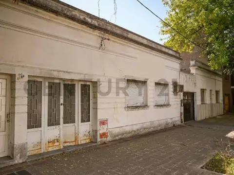Calle 18 e/  40 y 41 |Casa 3 dormitorios en venta La Plata IDEAL DESARROLLADORES