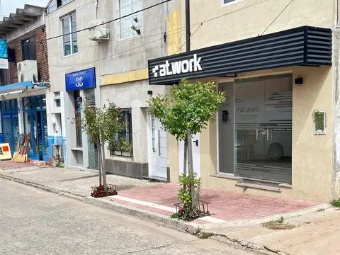 Local en Calle Estrada  442