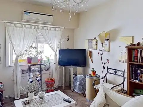 Nicolás Avellaneda 290