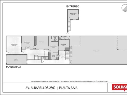 Casa en venta con depósito / taller