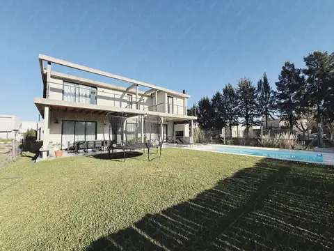 SANTA ANA VILLANUEVA 1600