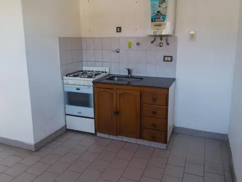 Depto Tipo Casa 2 ambientes con 1 baño