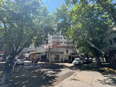 Caseros 2100, Piso 4°