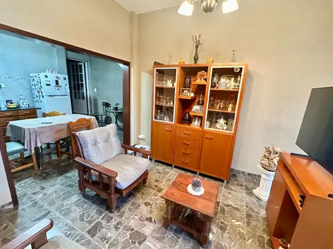 Depto Tipo Casa en Venta de 5 ambientes