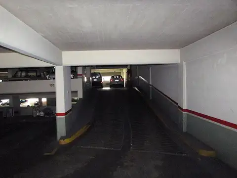 Alquiler cochera fija cubierta e individual en la mejor ubicación de Caballito