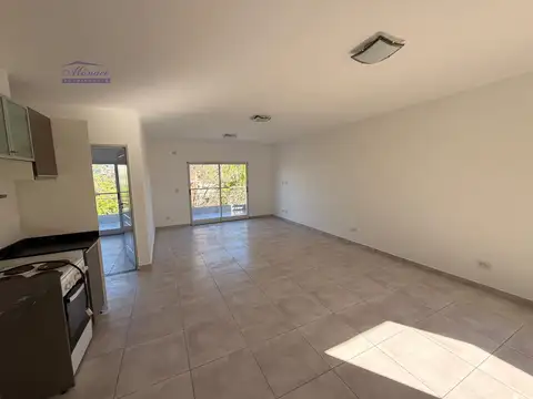 Depto Tipo Casa en Alquiler de 2 ambientes