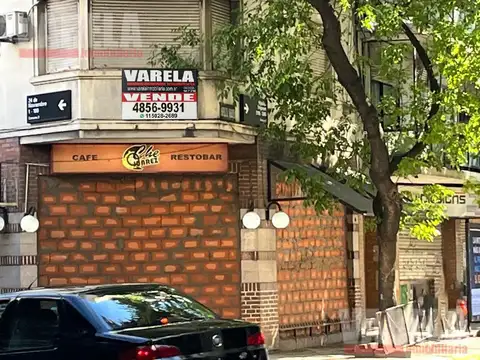 RETASADO Local con sótano en 24 de Noviembre 92 esq. Hipólito Yrigoyen 3199  T178m².