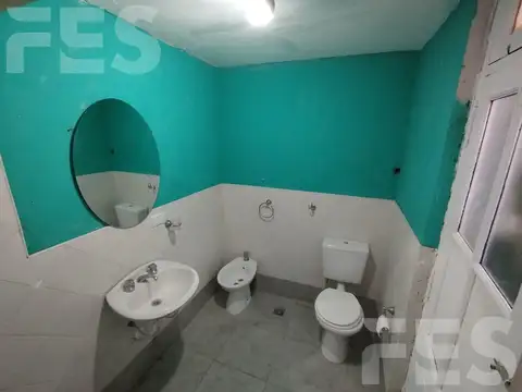 Depto Tipo Casa 4 ambientes con 2 baños