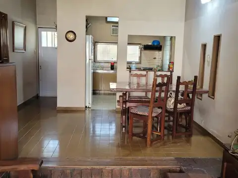 Casa en Venta en Quilmes Oeste, USD 140.000
