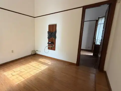 Depto Tipo Casa en Alquiler 56 años