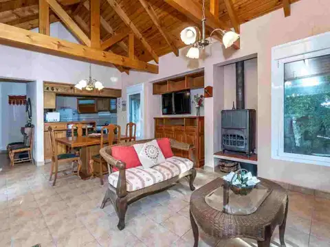 Casa con encanto en Pehuen Co a pasos del mar