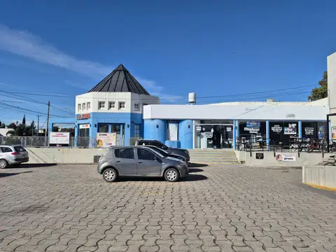 Avenida Constitución esquina Daireaux