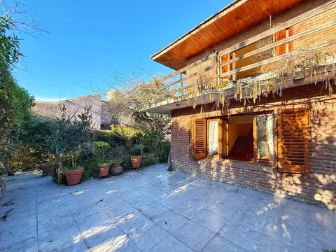 Depto Tipo Casa en Venta de 4 dormitorios
