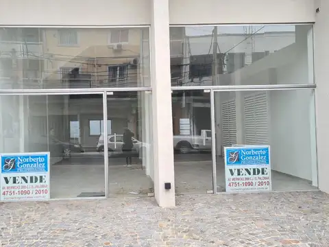 Local en Venta Via Púb.