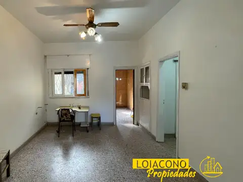 A refaccionar - Casa 3amb fondo qcho - Fonrouge 3400 - Loiacono Propiedades