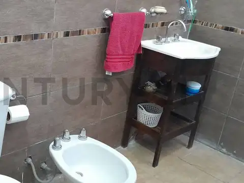 Casa en venta, barrio semi privado en Rodeo de la Cruz