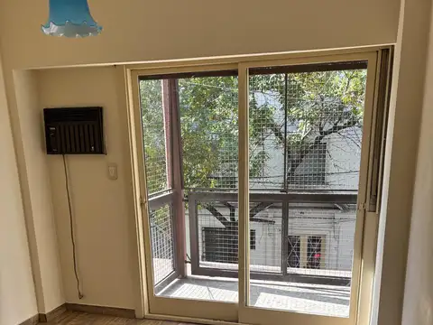Departamento en Alquiler en Flores, $ 900.000