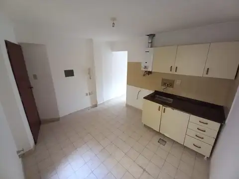 Depto Tipo Casa en Alquiler de 2 ambientes