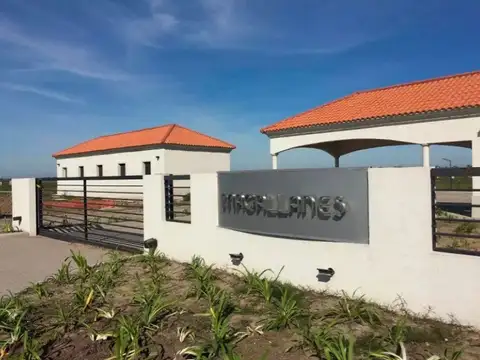 Terreno en Venta en Magallanes - Barrio cerrado, USD 100.000