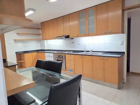 Departamento 4 ambientes con 2 baños