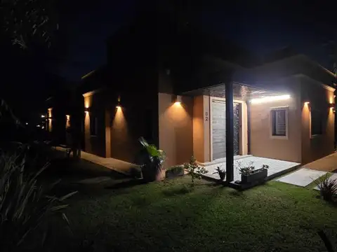 Casa 4 ambientes con 4 baños