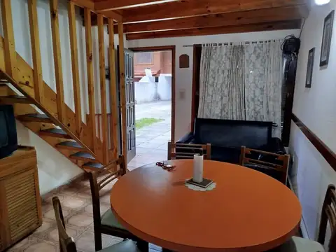 Depto Tipo Casa en Venta 25 años